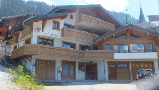 HOTEL ALPAKA CHATEL Hotel Bed Breakfast Village centre