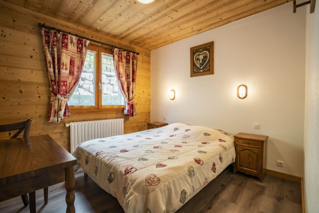 Apartment 1 in Chalet l'Etrye, Bedroom 1 double bed, Châtel Chairlift