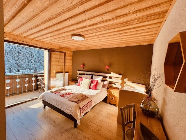 Flat for 12 people in Chalet Val d'Or in Chatel, Double room with cot 2