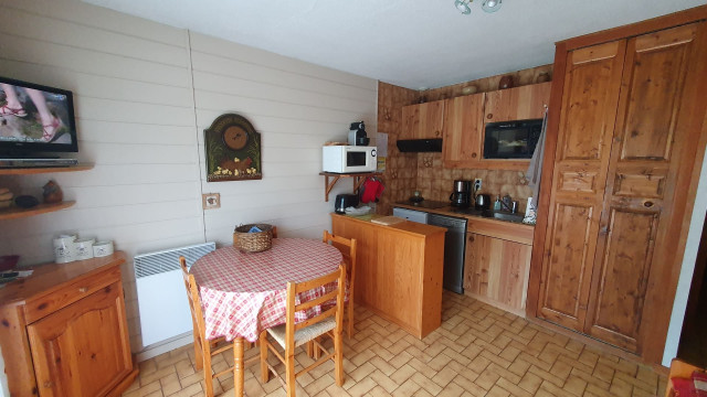 Appartement 16 Orée des Pistes, Châtel, Séjour Cuisine, Alpes Françaises 74390