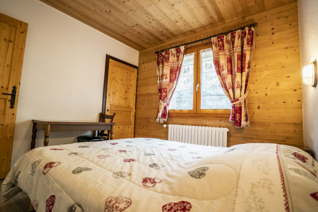Apartment 3 in Chalet l'Etrye, Bedroom 1 double bed, Linga rental