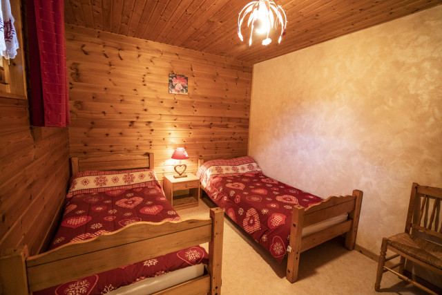 Appartement Colibri, chambre deux lits simples, Châtel Reservation