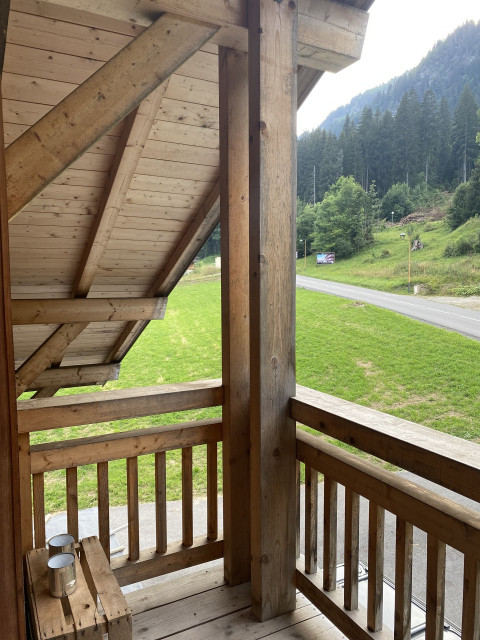 Appartement dans chalet la clairière, vue balcon, Châtel Les Portes du Soleil