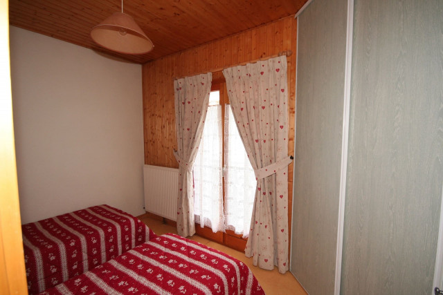 Appartement Echo des Montagnes 5, chambre deux lits simples, Châtel Reservation