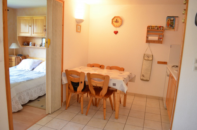 Appartement Les Sorbiers 002, salle à manger cuisine, Châtel Vallée d'Abondance