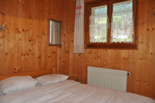 Appartement n°2 dans chalet Les Bouquetins, Chambre, Châtel Location de ski
