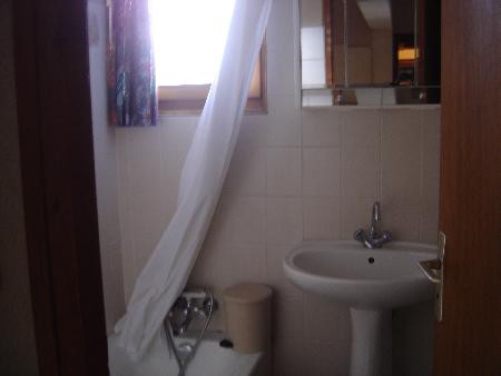 Appartement n°2 dans chalet Les Bouquetins, Salle de bain, Châtel Neige 74