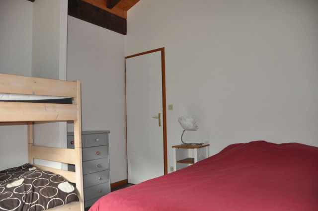 Appartement n°3 dans chalet Les Bouquetins, Chambre, Châtel 74390