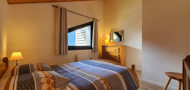 Apartment Soli 10, Bedroom double bed, Châtel Snow holidays