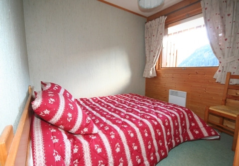 Balcony of the Alps 2, Bedroom double bed, Châtel Ski area