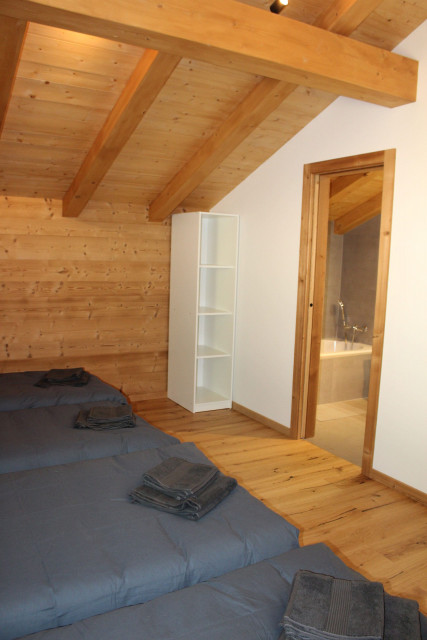 Chalet Bonatti, chambre 4 lits simples, Châtel, vacances en famille