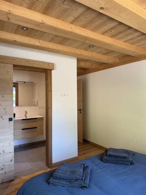 Chalet Bonatti, chambre double  avec salle de douche, Châtel