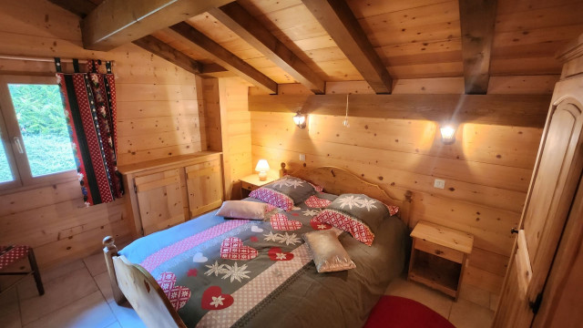 Chalet l'Edelweiss, Bedroom double bed, Châtel Ski slope