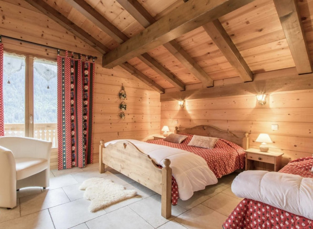 Chalet l'Edelweiss, Chambre lit double + lit simple, Châtel Raclette 74