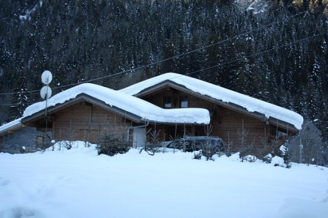 Chalet L'HERMINE DES VORRES, Outside in winter, Châtel Snowball