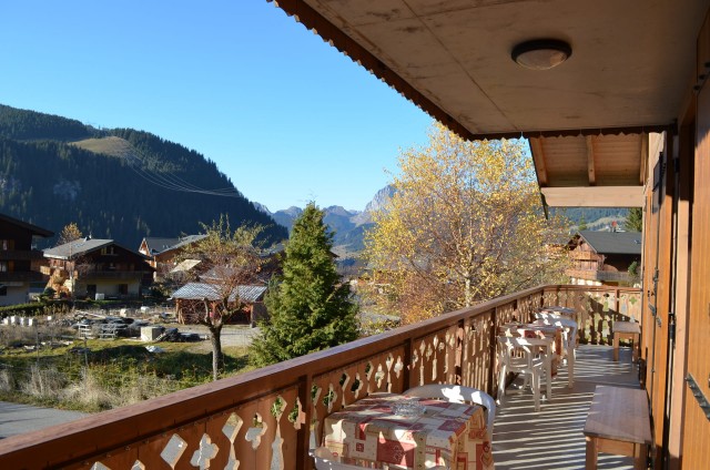 Chalet l'orée du lac, balcon, Châtel