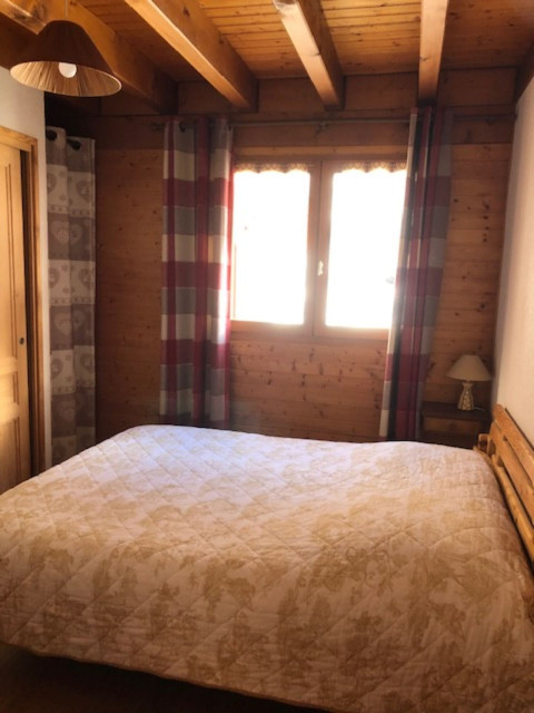 Chalet l'ORME, Bedroom double bed, Châtel Abondance valley