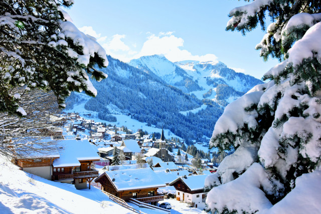 Chalet Le Choucas, Châtel, Village montagnard 