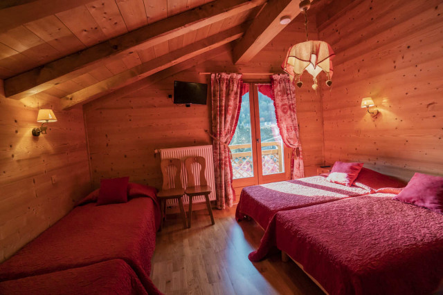 Chalet Le Noisetier, chambre quatre lits simples, Châtel Haute-Savoie