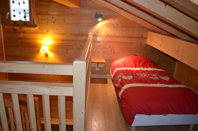 Chalet Le Ramoneur Savoyard, Night corner with 1 single bed, Châtel Mountain 74