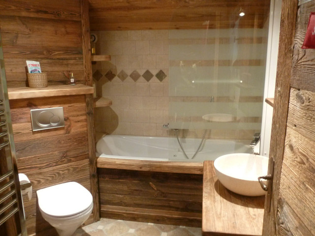 Chalet Les Tournesols, Bathroom with WC, Châtel Mountain chalet