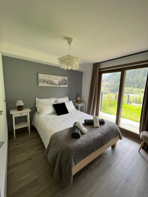 Alpaga C half-chalet in Châtel, double room on garden level	