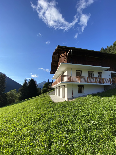 La Ferme de Delphine et François, 6 people, chalet, Châtel Reservation