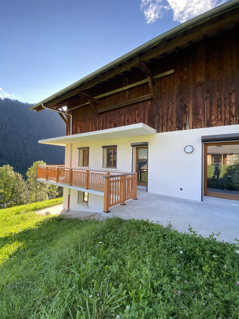 La Ferme de Delphine et François, 6 personnes, chalet, Châtel Réreservation