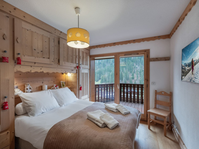 Résidence les Pins, Appartement n°8, chambre 1 lit double avec accès balcon, Châtel