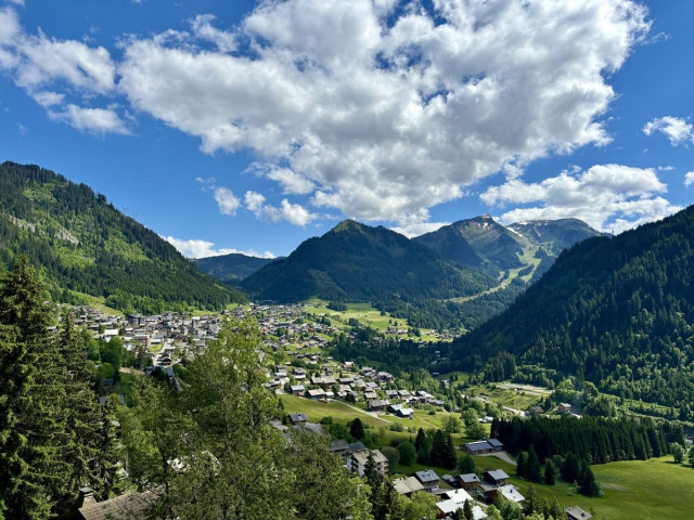 Résidence Thélème, Appartement 303, Vue depuis le balcon, Châtel