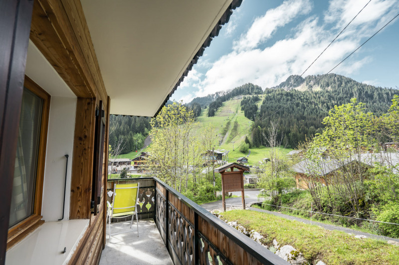 Apartment 2 in Chalet l'Etrye, Balcony with slope Linga view, Châtel Mountain 74
