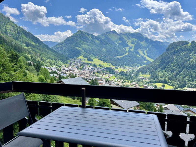 Appartement Alpage, balcon avec vue panoramique, Châtel Réservation