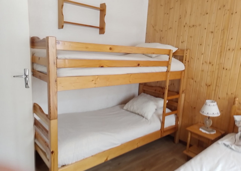 Apartment Caribou 1, bedroom double bed + 2 bunk beds, Châtel Ski Holiday