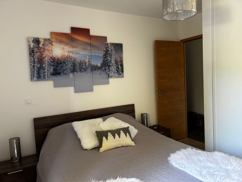 Apartment Chalet des Freinets, Bedroom double bed, Châtel Snow 74