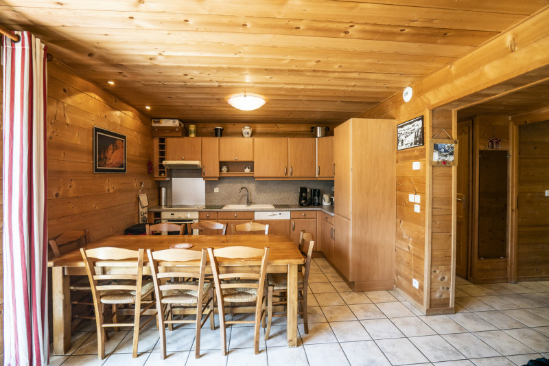 Apartment in Chalet L'Igloo 3, Kitchen and dining room, Châtel Ski slope