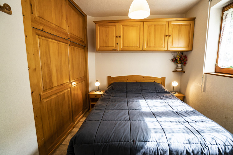 Appartement dans résidence Fuchsia, Chambre lit double, Châtel Piste de ski