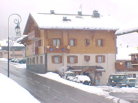 Appartement Echo des Montagnes 5, vue sur le chalet, Châtel montagne hiver ski neige