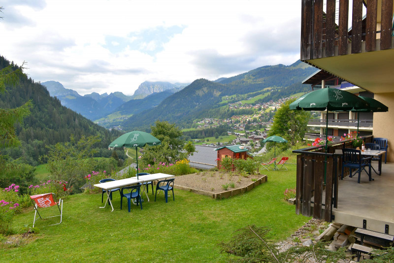 Apartment n°3 in residence The Blanchot, Garden, Châtel Chairlift