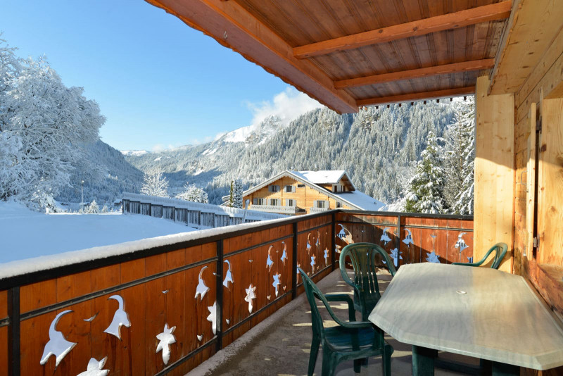 Appartement n°5 dans chalet l'EPICEA, Balcon, Châtel Vacances en famille