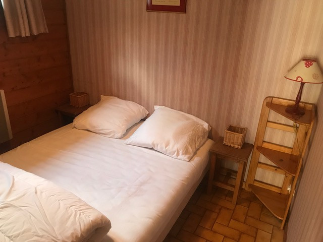 Apartment Orée des Pistes, Bedroom double bed, Châtel Chairlift