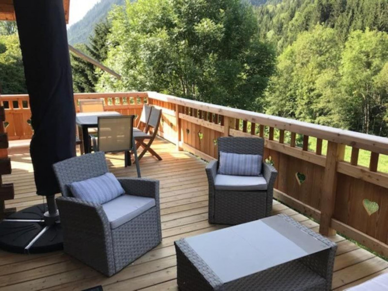 Chalet Ecureuil, sleeps 10, terrace, Châtel Tourism