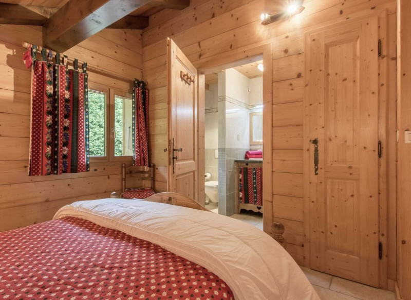 Chalet l'Edelweiss, Bedroom double bed + 1 single bed, Châtel Ski area