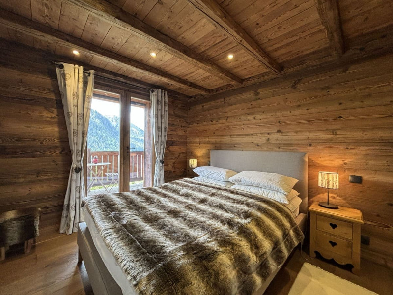 Chalet La Folie for holiday rental in Chatel, double room with balcony