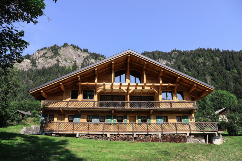 Chalet le bon vieux temps, the chalet being renovated, sleeps 15, Châtel