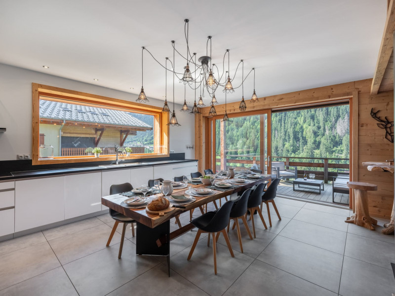 Chalet le Mille Cent, Chatel, Dining room and kitchen, Chatel reservation 74390