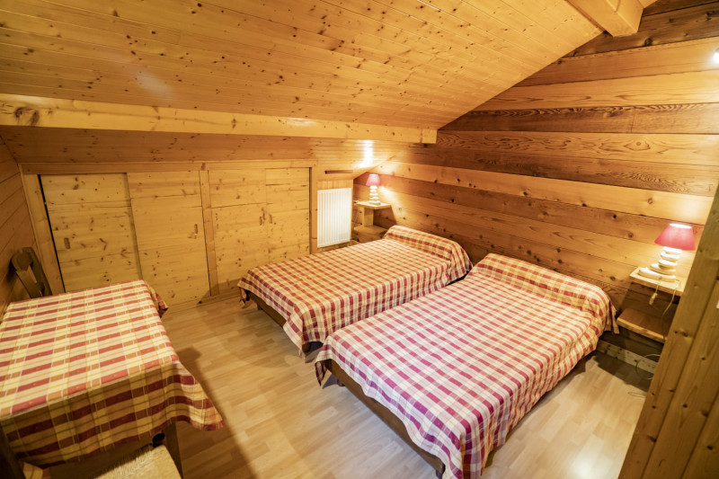 Chalet The Muverant, Bedroom 2 single bed, Châtel Snow 74