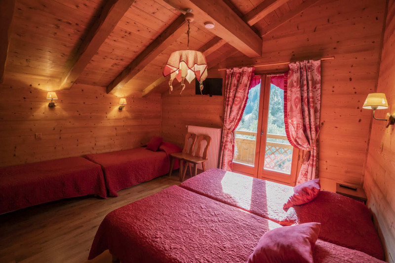 Chalet Le Noisetier, chambre quatre lits simples, Châtel Haute-Savoie