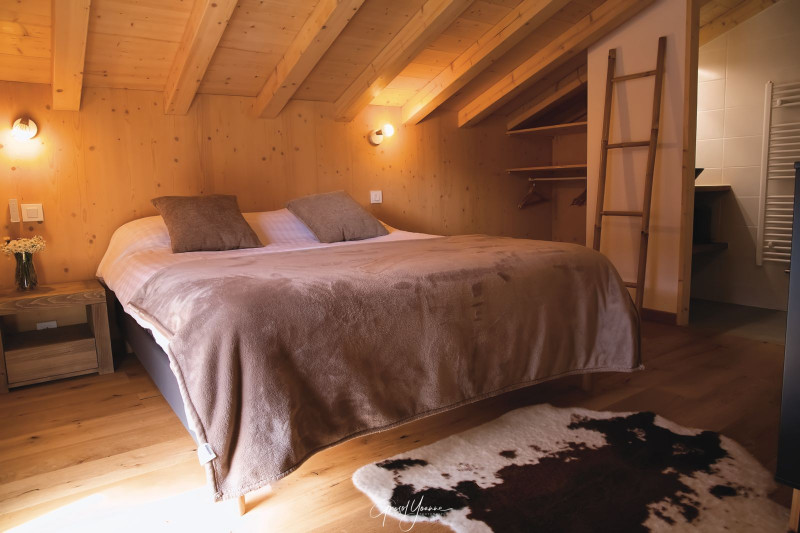 Chalet Louise, 10 people, double bedroom with shower room, Châtel Reservation