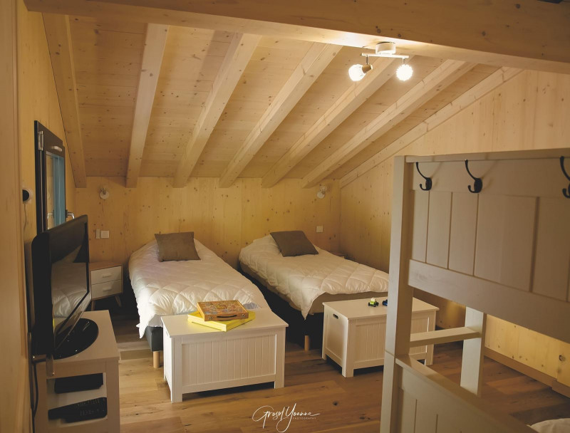 Chalet Louise, 10 people, bedroom 2 single beds + 2 single bunkbeds, Châtel Center