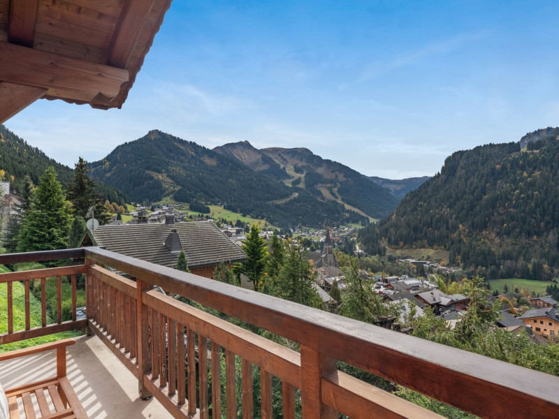 Chalet W, Terrace mountain view, Châtel Ski school